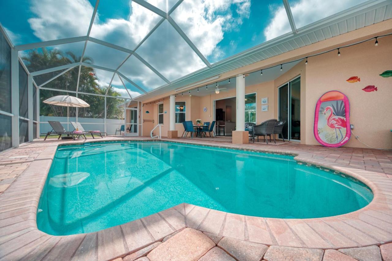 Villa Holiday Sunrise Cape Coral Exterior foto