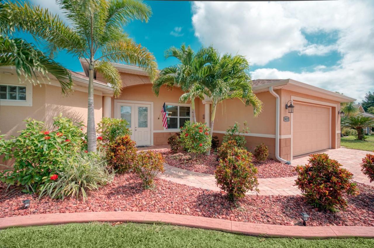 Villa Holiday Sunrise Cape Coral Exterior foto