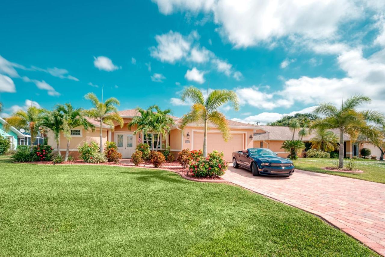 Villa Holiday Sunrise Cape Coral Exterior foto